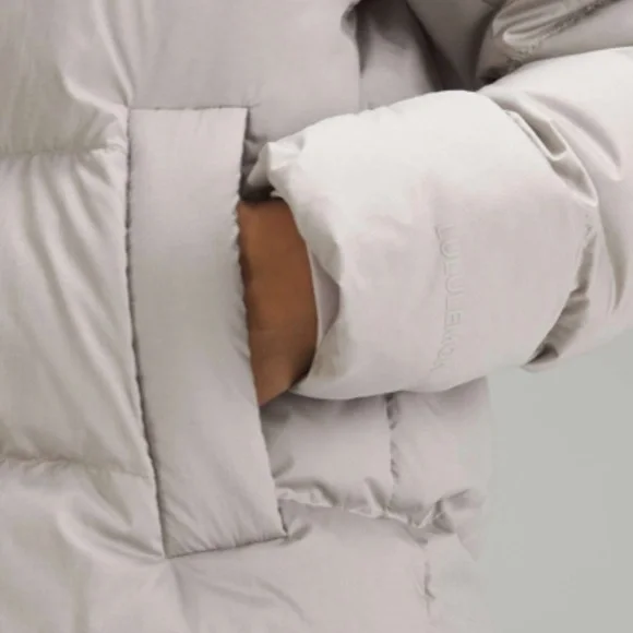 NWT Lululemon Wunder Puff Jacket 600 Down, Heathered Natural Ivory, Size 0 Puffers